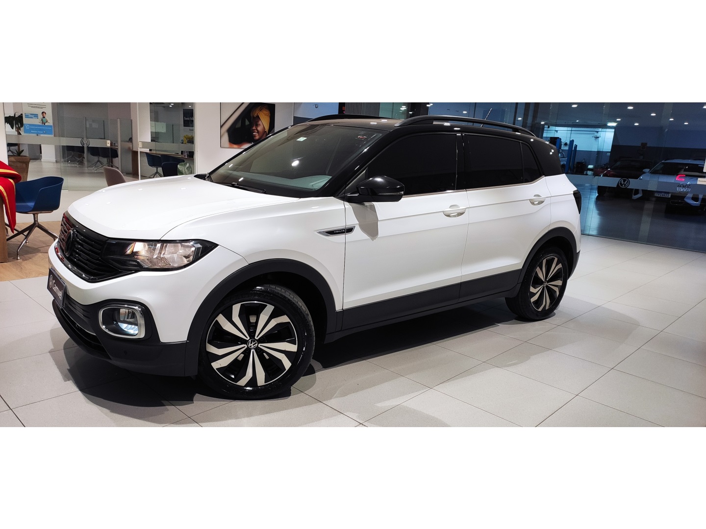 VOLKSWAGEN T-CROSS 1.4 250 TSI TOTAL FLEX HIGHLINE AUTOMÁTICO