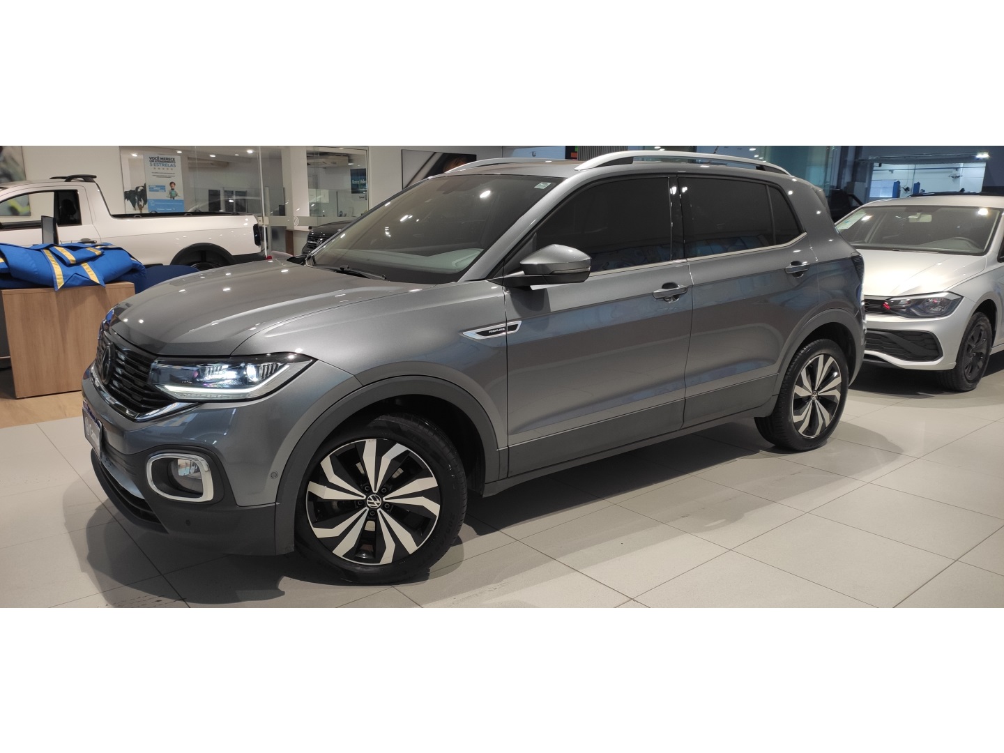 VOLKSWAGEN T-CROSS 1.4 250 TSI TOTAL FLEX HIGHLINE AUTOMÁTICO