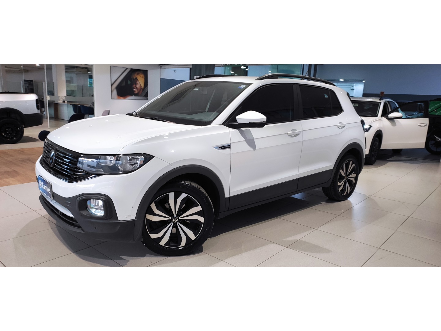 VOLKSWAGEN T-CROSS 1.0 200 TSI TOTAL FLEX COMFORTLINE AUTOMÁTICO