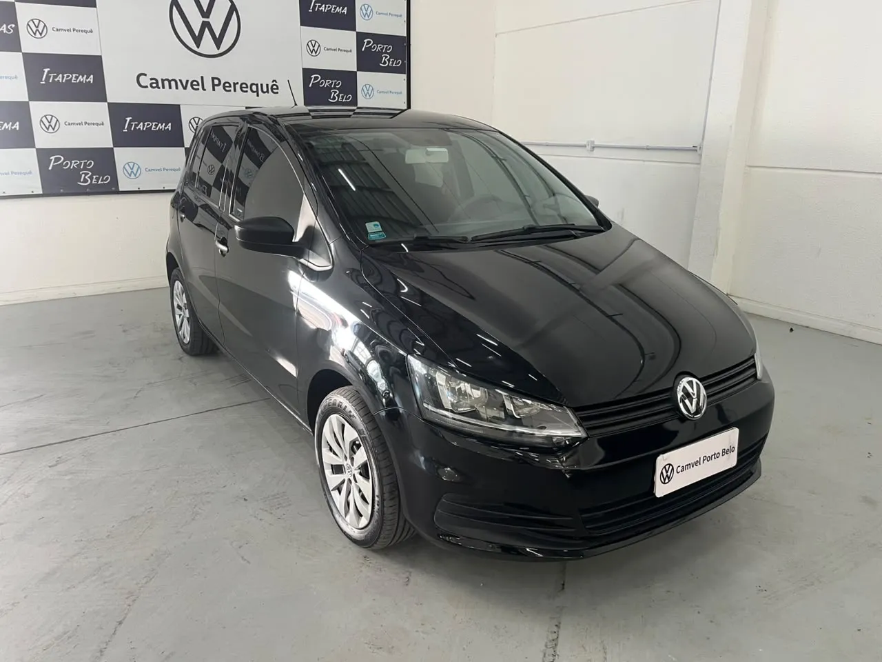 VolksWagen FOX 1.0 MI TRENDLINE 8V FLEX 4P MANUAL